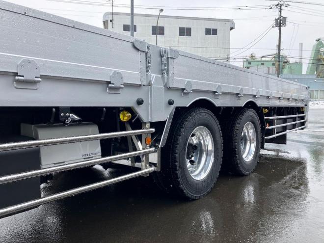 プロフィア未使用　4段ラジコンクレーン車　セルフローダー　重機運搬車ウインチ付　大型トラック　nht