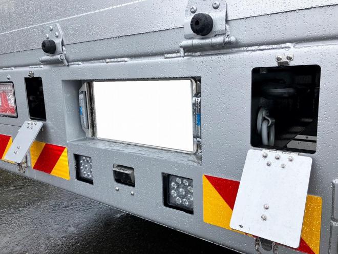 プロフィア未使用　4段ラジコンクレーン車　セルフローダー　重機運搬車ウインチ付　大型トラック　nht