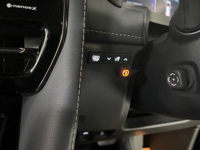 アルファードＺ　現行型　本州仕入　ワンオーナー　寒冷地仕様　フルモデリスタスポイラー＆マフラー　左右独立ムーンルーフ　ユニバーサルステップ　純正１７インチＡＷ　ＴＯＹＯ製新品スタッドレスタイヤ付　両側パワースライドドア　パワーバックドア　純正ディスプレイオーディオナビ（フルセグ地デジ　Ｍｉｒａｃａｓｔ対応　Ｂｌｕｅｔｏｏｔｈ対応）＋バックカメラ　全方位カメラ　デジタルインナーミラー　純正ブラックレザーシート　２列目エグゼクティブシート 　ヘッドアップディプレイ 4WD 2500 5Dr
