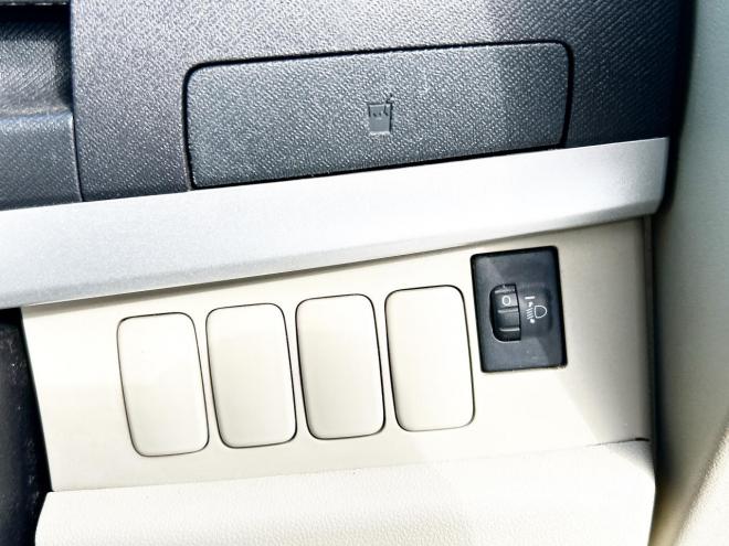 ムーヴ660Xスペシャル 4WD　ローンが不安な方＜優遇ローン＞1年保証　寒冷地仕様　純正オーディオ 4WD 660 5Dr