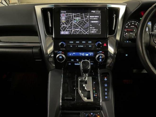 アルファードＳ　Ｃパッケージ後期型　本州仕入　ワンオーナー　寒冷地仕様　禁煙車　プリクラッシュ　レーダークルーズ　パーキングサポートブレーキ　レーントレーシング　純正１８インチＡＷ　社外１７ＡＷ＋スタッドレスタイヤ付　純正ナビ（フルセグ地デジ　Ｂｌｕｅｔｏｏｔｈ）＋バックカメラ　両側パワースライドドア　パワーバックドア　純正ブラックレザーシート　電動オットマン　三眼ＬＥＤヘッドライト　前後ドライブレコーダー　両席シートヒーター＆クーラー 4WD 2500 5Dr