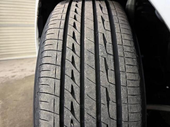 マークX２５０Ｇ　Ｆｏｕｒ　本州仕入　寒冷地仕様　禁煙車　ＷＡＫＯＳバリアスコーティング済　純正１６インチＡＷ　社外１６ＡＷ＋スタッドレスタイヤ付　純正ナビ（フルセグ地デジ　ＤＶＤ再生　Ｂｌｕｅｔｏｏｔｈ対応）＋バックカメラ　純正エンジンスターター　ＰＵＳＨスタート　スマートキー　フロントガラス熱線　ミラーヒーター　運転席パワーシート　タイミングチェーン車　ＨＩＤヘッドライト　横滑り防止装置　ＥＴＣ 4WD 2500 5Dr