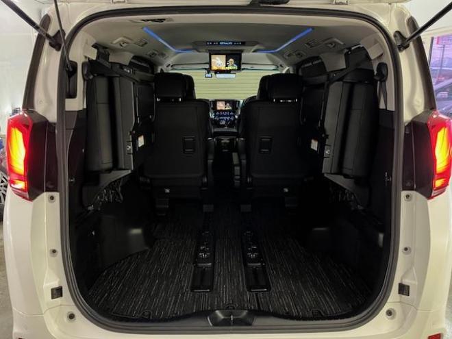 アルファードＳ　Ｃパッケージ後期型　ワンオーナー　寒冷地仕様　禁煙車　プリクラッシュ　レーダークルーズ　パーキングサポートブレーキ　レーントレーシング　純正１８インチＡＷ　社外１７ＡＷ＋スタッドレスタイヤ付　純正ナビ（フルセグ地デジ　Ｂｌｕｅｔｏｏｔｈ）＋バックカメラ　デジタルインナーミラー　両側パワースライドドア　パワーバックドア　純正ブラックレザーシート　電動オットマン　三眼ＬＥＤヘッドライト　前後ドライブレコーダー 4WD 2500 5Dr