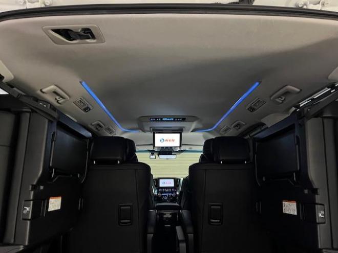 アルファードＳ　Ｃパッケージ後期型　ワンオーナー　寒冷地仕様　禁煙車　プリクラッシュ　レーダークルーズ　パーキングサポートブレーキ　レーントレーシング　純正１８インチＡＷ　社外１７ＡＷ＋スタッドレスタイヤ付　純正ナビ（フルセグ地デジ　Ｂｌｕｅｔｏｏｔｈ）＋バックカメラ　デジタルインナーミラー　両側パワースライドドア　パワーバックドア　純正ブラックレザーシート　電動オットマン　三眼ＬＥＤヘッドライト　前後ドライブレコーダー 4WD 2500 5Dr