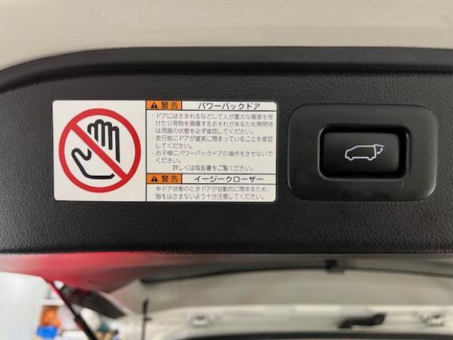 アルファードＳ　Ｃパッケージ後期型　ワンオーナー　寒冷地仕様　禁煙車　プリクラッシュ　レーダークルーズ　パーキングサポートブレーキ　レーントレーシング　純正１８インチＡＷ　社外１７ＡＷ＋スタッドレスタイヤ付　純正ナビ（フルセグ地デジ　Ｂｌｕｅｔｏｏｔｈ）＋バックカメラ　デジタルインナーミラー　両側パワースライドドア　パワーバックドア　純正ブラックレザーシート　電動オットマン　三眼ＬＥＤヘッドライト　前後ドライブレコーダー 4WD 2500 5Dr