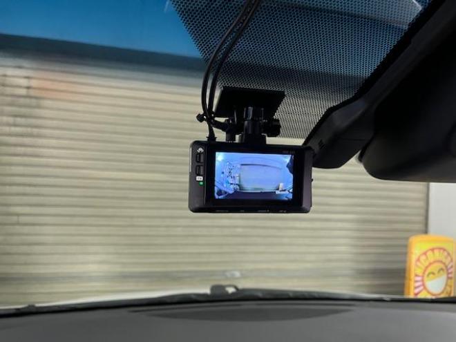 アルファードＳ　Ｃパッケージ後期型　ワンオーナー　寒冷地仕様　禁煙車　プリクラッシュ　レーダークルーズ　パーキングサポートブレーキ　レーントレーシング　純正１８インチＡＷ　社外１７ＡＷ＋スタッドレスタイヤ付　純正ナビ（フルセグ地デジ　Ｂｌｕｅｔｏｏｔｈ）＋バックカメラ　デジタルインナーミラー　両側パワースライドドア　パワーバックドア　純正ブラックレザーシート　電動オットマン　三眼ＬＥＤヘッドライト　前後ドライブレコーダー 4WD 2500 5Dr