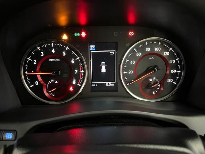 アルファードＳ　Ｃパッケージ後期型　ワンオーナー　寒冷地仕様　禁煙車　プリクラッシュ　レーダークルーズ　パーキングサポートブレーキ　レーントレーシング　純正１８インチＡＷ　社外１７ＡＷ＋スタッドレスタイヤ付　純正ナビ（フルセグ地デジ　Ｂｌｕｅｔｏｏｔｈ）＋バックカメラ　デジタルインナーミラー　両側パワースライドドア　パワーバックドア　純正ブラックレザーシート　電動オットマン　三眼ＬＥＤヘッドライト　前後ドライブレコーダー 4WD 2500 5Dr