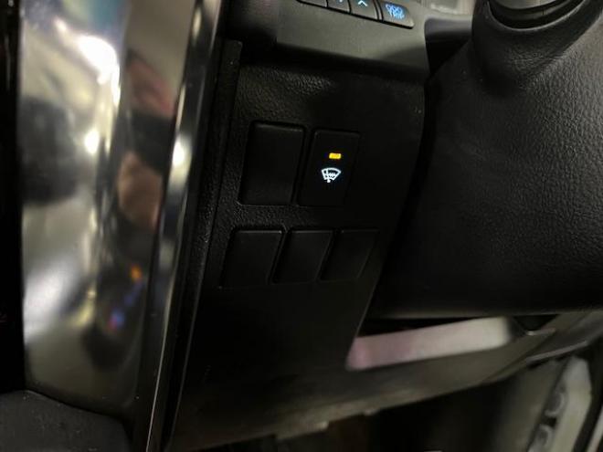 アルファードＳ　Ｃパッケージ後期型　ワンオーナー　寒冷地仕様　禁煙車　プリクラッシュ　レーダークルーズ　パーキングサポートブレーキ　レーントレーシング　純正１８インチＡＷ　社外１７ＡＷ＋スタッドレスタイヤ付　純正ナビ（フルセグ地デジ　Ｂｌｕｅｔｏｏｔｈ）＋バックカメラ　デジタルインナーミラー　両側パワースライドドア　パワーバックドア　純正ブラックレザーシート　電動オットマン　三眼ＬＥＤヘッドライト　前後ドライブレコーダー 4WD 2500 5Dr