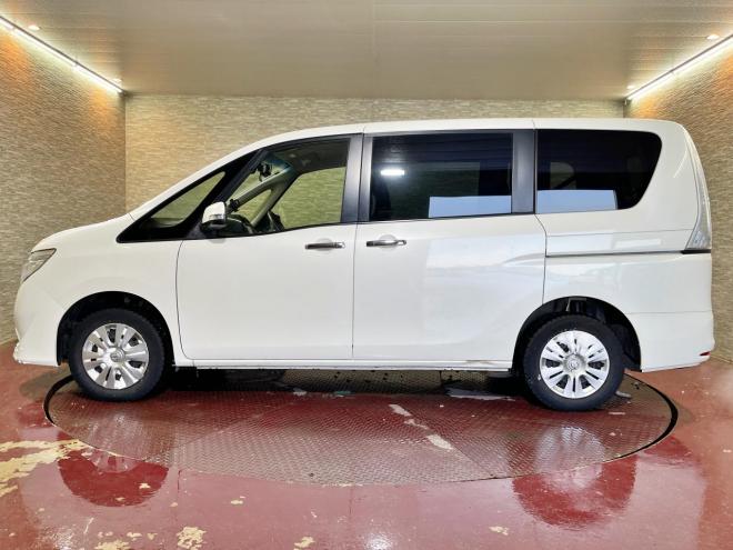 セレナ2.0 20X 4WD 5年保証 スマキー ナビTV Bカメ 寒冷地仕様 禁煙 車検整備2年付 修復歴無