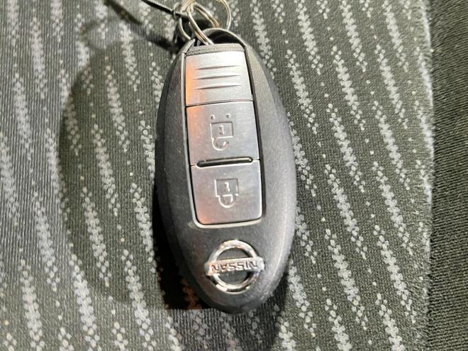 セレナ2.0 20X 4WD 5年保証 スマキー ナビTV Bカメ 寒冷地仕様 禁煙 車検整備2年付 修復歴無