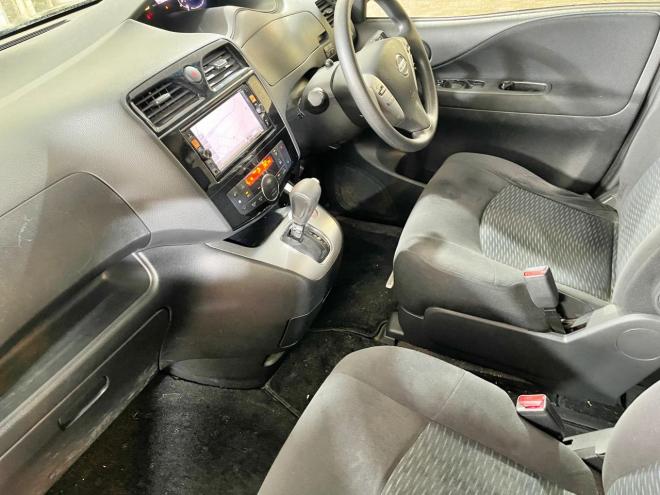 セレナ2.0ハイウェイスターSエディション 4WD 5年保証 夏冬タイヤ スマキー パワスラ Bカメ ナビ 寒冷地仕様 禁煙 車検整備2年付 修復歴無