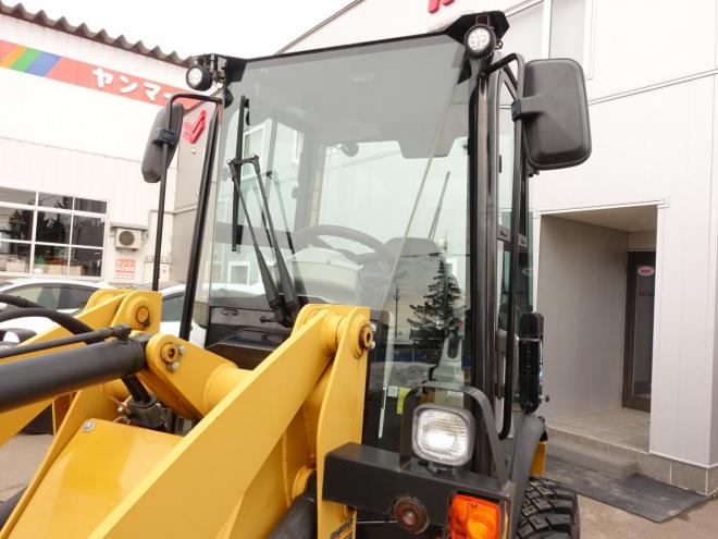 ホイールローダCAT 902C2  バケット容量0.5m3