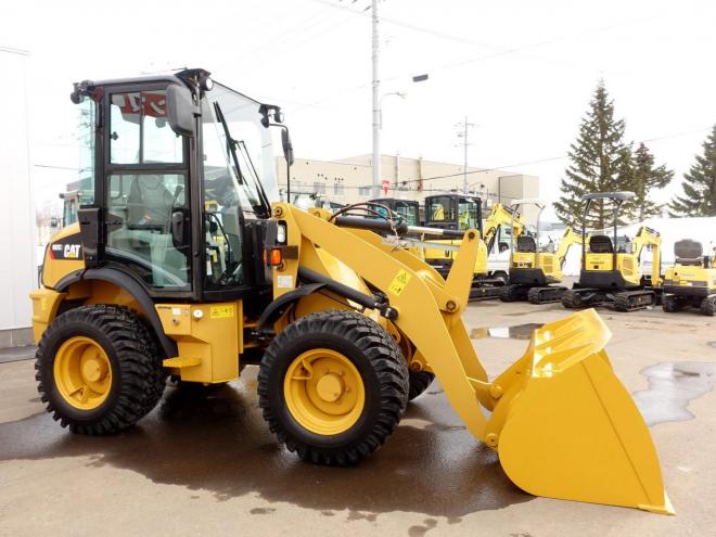 ホイールローダCAT 902C2  バケット容量0.5m3