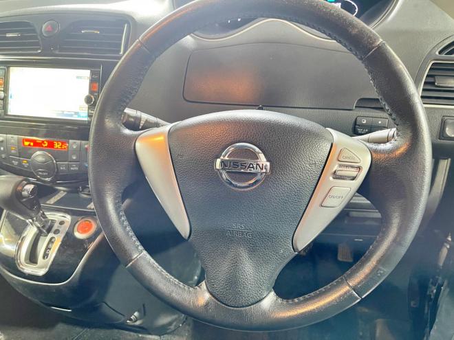 セレナ2.0ハイウェイスターAセーフティPKG 4WD 5年保証 スマキー ナビTV Bカメ 寒冷地仕様 禁煙 車検整備2年付 修復歴無