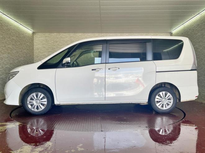 セレナ20X AセーフティPKG 4WD 5年保証 スマキー パワスラ Bカメ ナビTV ETC 寒冷地仕様 禁煙 車検整備2年付
