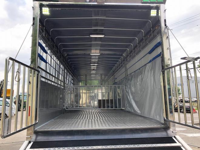レンジャープロ未使用　ワイド増t　家畜運搬車　中型トラック　nlt