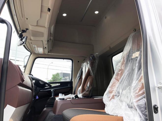 レンジャープロ未使用　ワイド増t　家畜運搬車　中型トラック　nlt