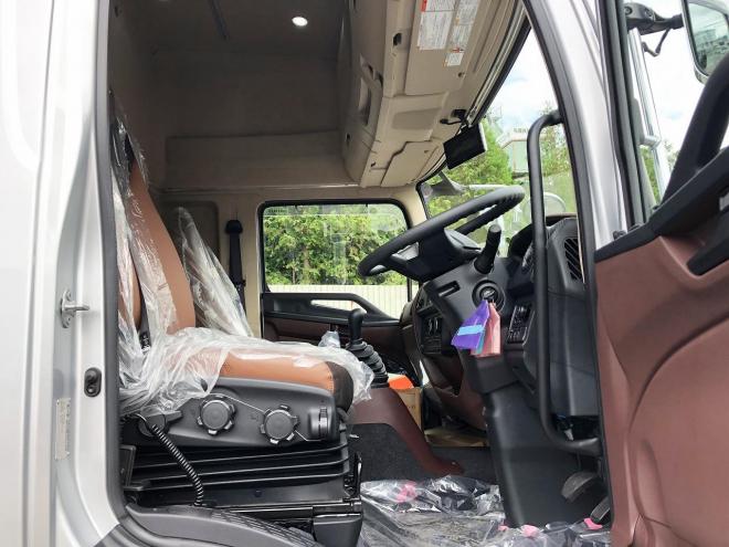 レンジャープロ未使用　ワイド増t　家畜運搬車　中型トラック　nlt