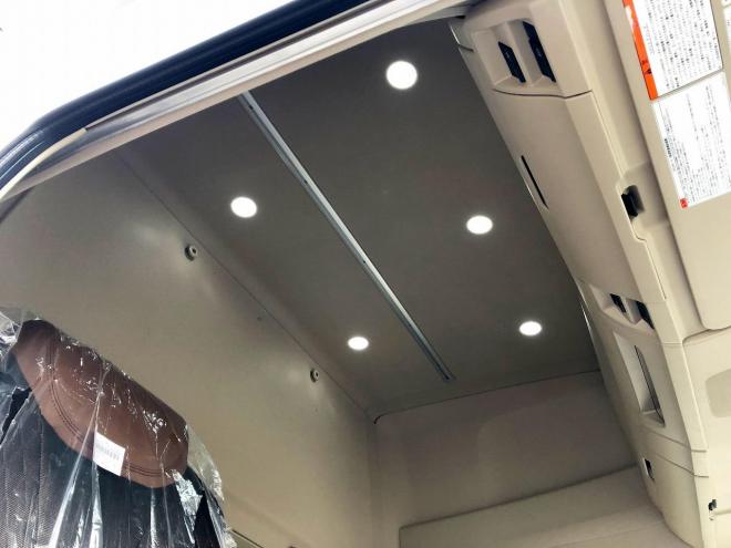 レンジャープロ未使用　ワイド増t　家畜運搬車　中型トラック　nlt