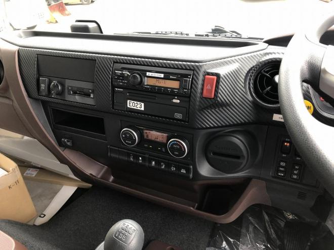 レンジャープロ未使用　ワイド増t　家畜運搬車　中型トラック　nlt