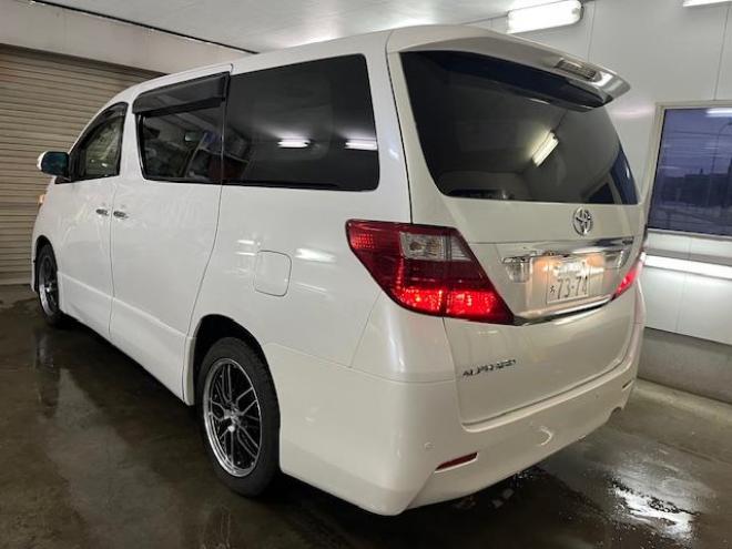 アルファード２４０Ｓ　リミテッド　本州仕入　禁煙車　ＷＡＫＯＳバリアスコーティング済　シュタイナー１８インチＡＷ　純正１６ＡＷ＋スタッドレスタイヤ付　両側パワースライドドア　純正ナビ（地デジ　ＤＶＤ再生）＋バックカメラ　前後コーナーセンサー　横滑り防止装置　ＨＩＤ　ＥＴＣ 　タイミングチェーン 4WD 2400 5Dr