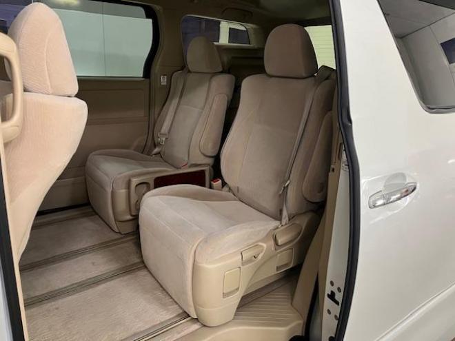 アルファード２４０Ｓ　リミテッド　本州仕入　禁煙車　ＷＡＫＯＳバリアスコーティング済　シュタイナー１８インチＡＷ　純正１６ＡＷ＋スタッドレスタイヤ付　両側パワースライドドア　純正ナビ（地デジ　ＤＶＤ再生）＋バックカメラ　前後コーナーセンサー　横滑り防止装置　ＨＩＤ　ＥＴＣ 　タイミングチェーン 4WD 2400 5Dr