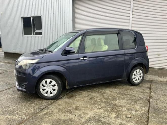 スペイドF 4WD 1500 4Dr