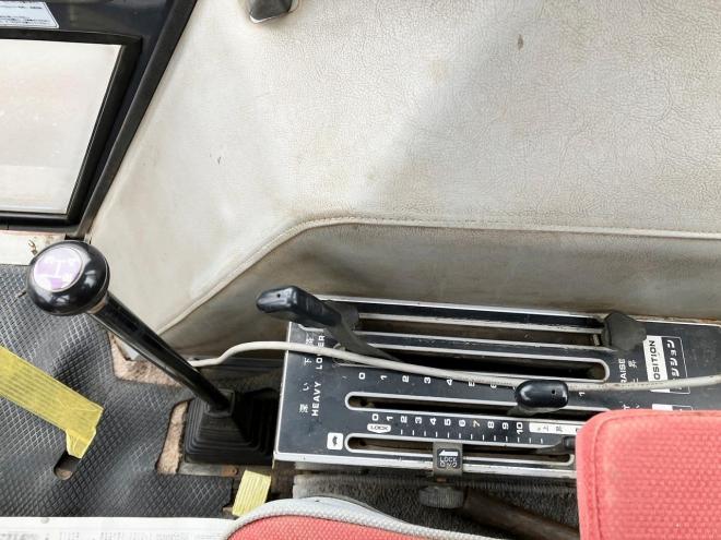 トラクターシバウラ　中古　V80F