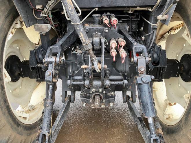 トラクターシバウラ　中古　V80F