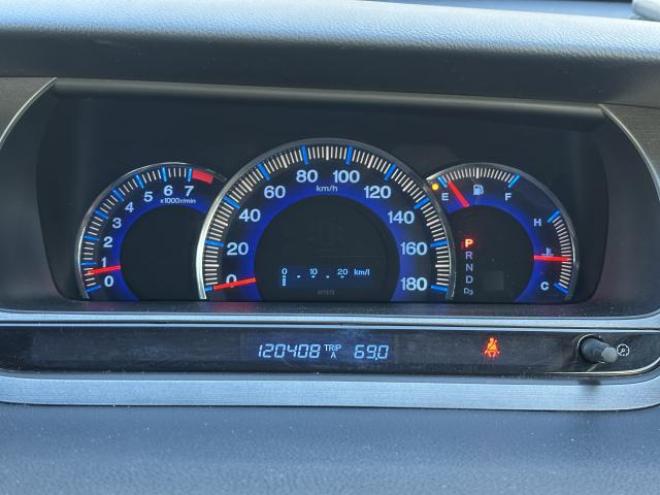 オデッセイ2.4アブソルート 5名 4WD 2400 5Dr