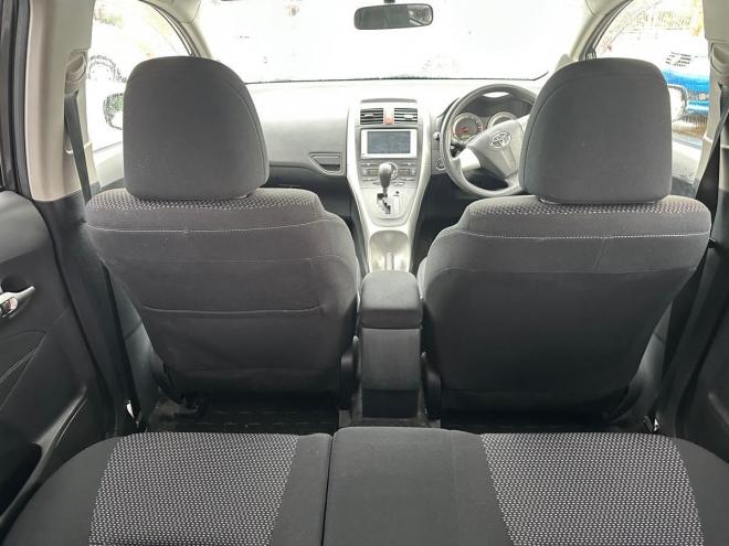 オーリス150X　Mパッケージ 4WD 1500 5Dr