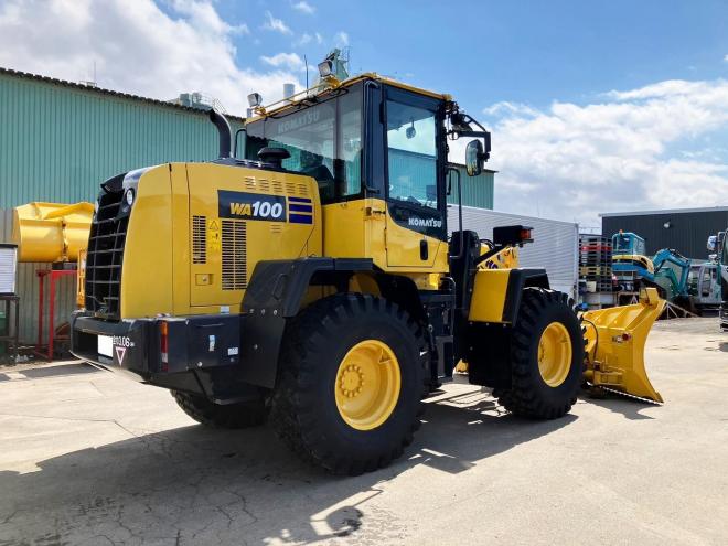 ホイールローダコマツ　中古　WA100-8　汎用マルチプラウ付