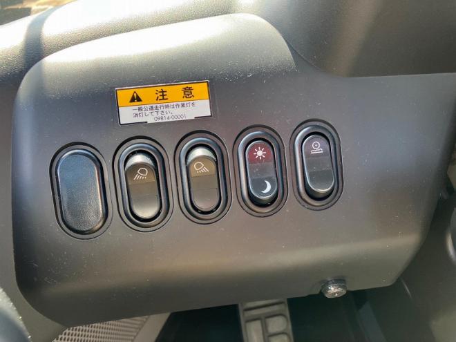 ホイールローダコマツ　中古　WA100-8　汎用マルチプラウ付