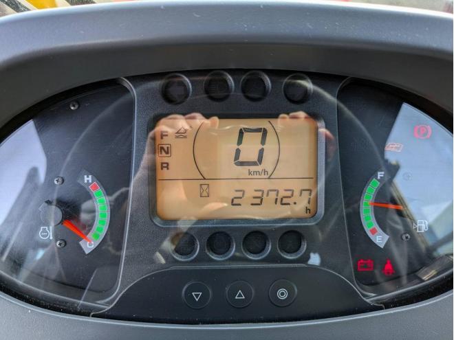 ホイールローダ日立　中古　ZW80-5B