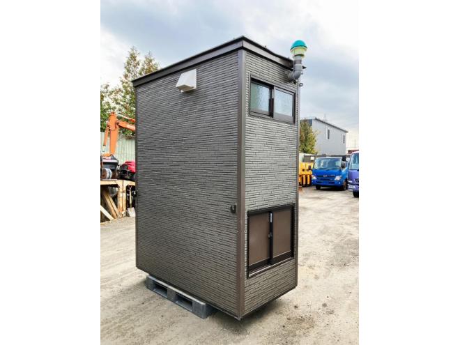 仮設トイレ中古　プレハブ式　簡易水洗トイレ　シングル