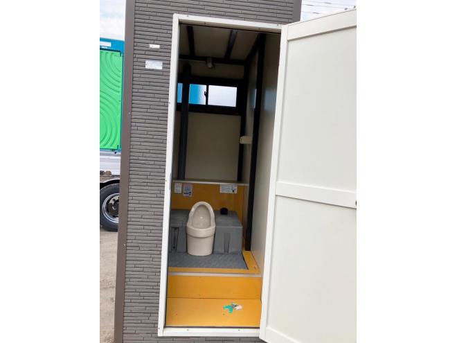 仮設トイレ中古　プレハブ式　簡易水洗トイレ　シングル