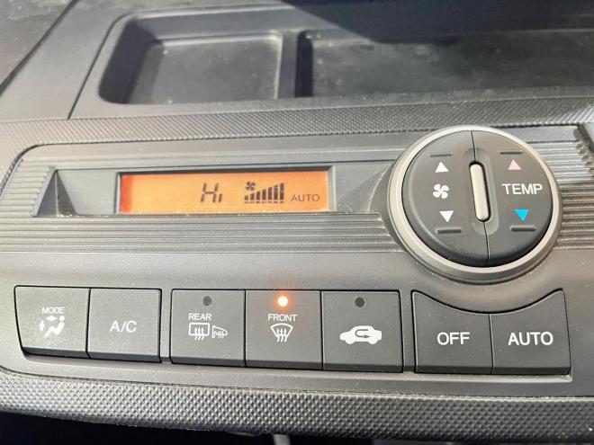フリード1.5G Lパッケージ 4WD 5年保証 パワスラ 夏冬タイヤナビ Bカメ 寒冷地仕様 禁煙 車検整備2年付 修復歴無