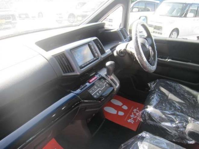 ステップワゴン2.0 スパーダ Z HDDナビ エディション　両側電動パワスラドア 車検R8年7月 2WD 2000