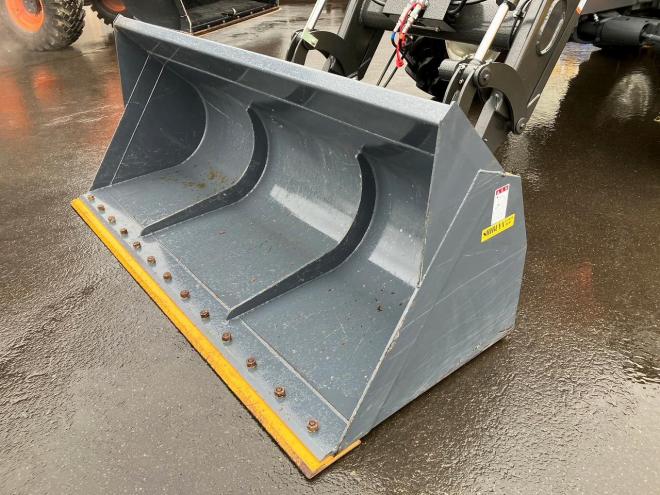 トラクタークボタ　中古　MR1000