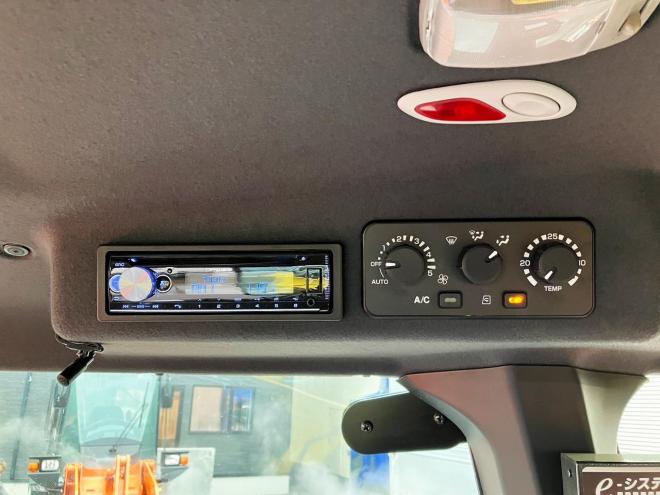 トラクタークボタ　中古　MR1000
