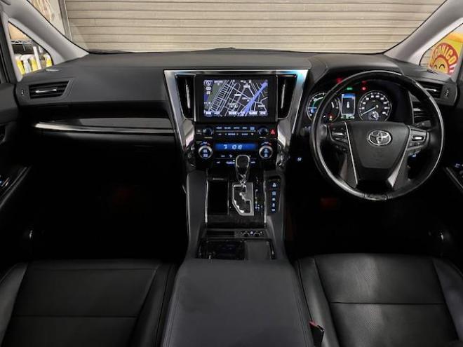 アルファードハイブリッドＳＲ　Ｃパッケージ　本州仕入　ワンオーナー　寒冷地仕様　禁煙車　電動ツインサンルーフ　ＪＢＬサウンド　プリクラッシュ　レーダークルーズ　社外１７インチＡＷ　社外１７ＡＷ＋スタッドレスタイヤ付　純正ナビ（フルセグ地デジ　ＤＶＤ再生　Ｂｌｕｅｔｏｏｔｈ）＋バックカメラ　純正リアフリップダウンモニター　全方位カメラ　デジタルインナーミラー　両側パワースライドドア　パワーバックドア　純正ブラックレザーシート　電動オットマン　ＬＥＤヘッドライト　純正ドライブレコーダー 4WD 2500 5Dr