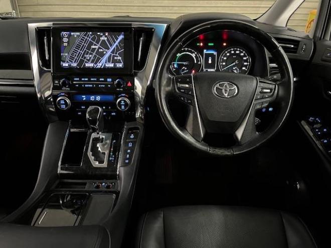 アルファードハイブリッドＳＲ　Ｃパッケージ　本州仕入　ワンオーナー　寒冷地仕様　禁煙車　電動ツインサンルーフ　ＪＢＬサウンド　プリクラッシュ　レーダークルーズ　社外１７インチＡＷ　社外１７ＡＷ＋スタッドレスタイヤ付　純正ナビ（フルセグ地デジ　ＤＶＤ再生　Ｂｌｕｅｔｏｏｔｈ）＋バックカメラ　純正リアフリップダウンモニター　全方位カメラ　デジタルインナーミラー　両側パワースライドドア　パワーバックドア　純正ブラックレザーシート　電動オットマン　ＬＥＤヘッドライト　純正ドライブレコーダー 4WD 2500 5Dr