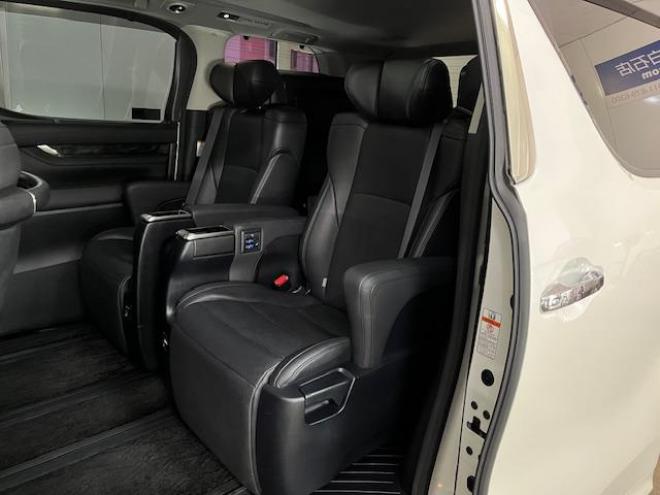 アルファードハイブリッドＳＲ　Ｃパッケージ　本州仕入　ワンオーナー　寒冷地仕様　禁煙車　電動ツインサンルーフ　ＪＢＬサウンド　プリクラッシュ　レーダークルーズ　社外１７インチＡＷ　社外１７ＡＷ＋スタッドレスタイヤ付　純正ナビ（フルセグ地デジ　ＤＶＤ再生　Ｂｌｕｅｔｏｏｔｈ）＋バックカメラ　純正リアフリップダウンモニター　全方位カメラ　デジタルインナーミラー　両側パワースライドドア　パワーバックドア　純正ブラックレザーシート　電動オットマン　ＬＥＤヘッドライト　純正ドライブレコーダー 4WD 2500 5Dr
