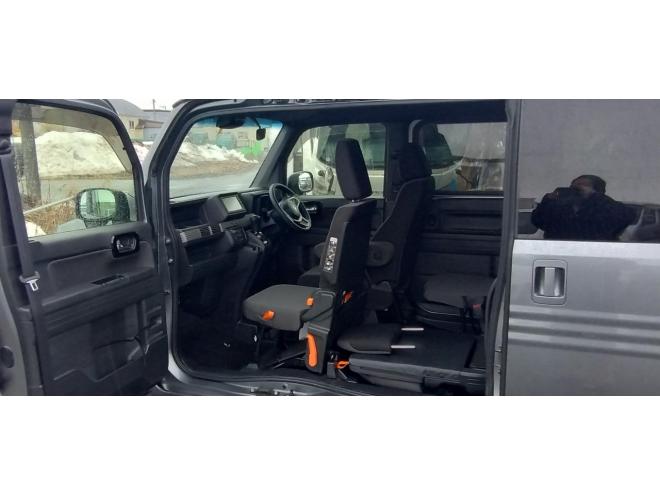 N-VANファンターボホンダセンシング 4WD 660 5Dr
