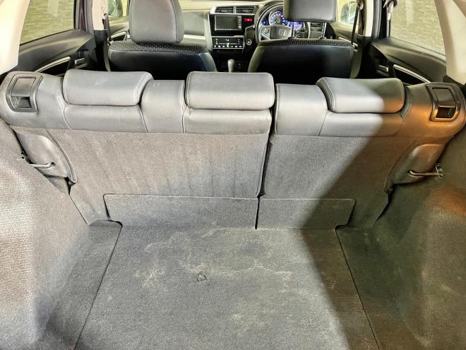 フィット15X Lパッケージ 4WD 5年保証 スマキー エンスタ クルコン 寒冷地仕様 禁煙 車検整備2年付