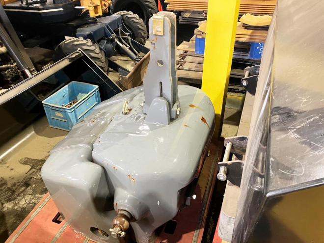 その他中古　トラクターウェイト　1450kg　農機具