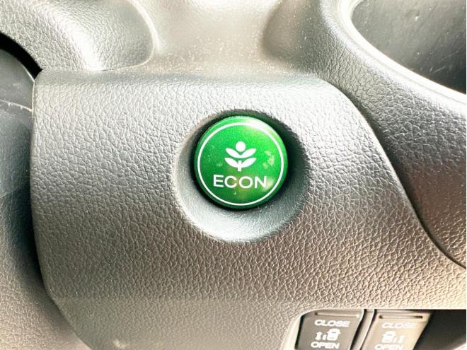 N-BOX660GターボSSパッケージ 4WD　ローンが不安な方＜優遇ローン＞1年保証　本州仕入　両側パワースライドドア 