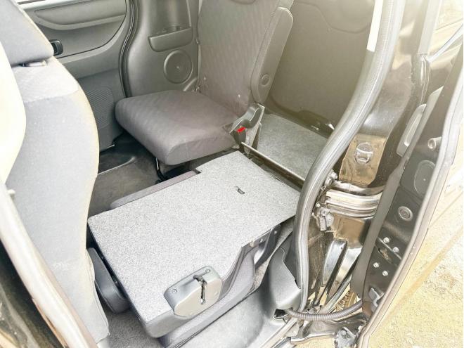 N-BOX660GターボSSパッケージ 4WD　ローンが不安な方＜優遇ローン＞1年保証　本州仕入　両側パワースライドドア 