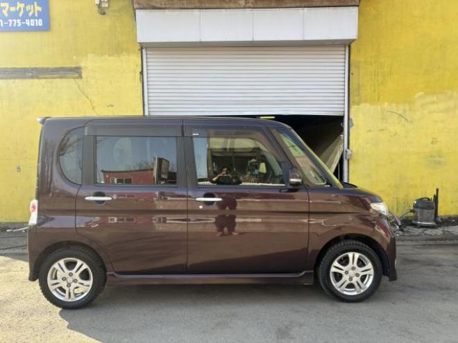 タント（特別価格車）カスタムX 4WD 660 5Dr