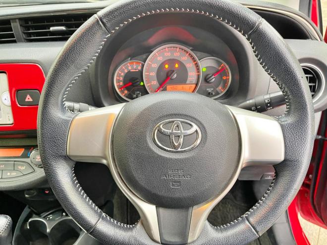 ヴィッツ1.3U 4WD 5年保証 スマキー ナビ ETC 寒冷地仕様 禁煙 車検整備2年付 修復歴無